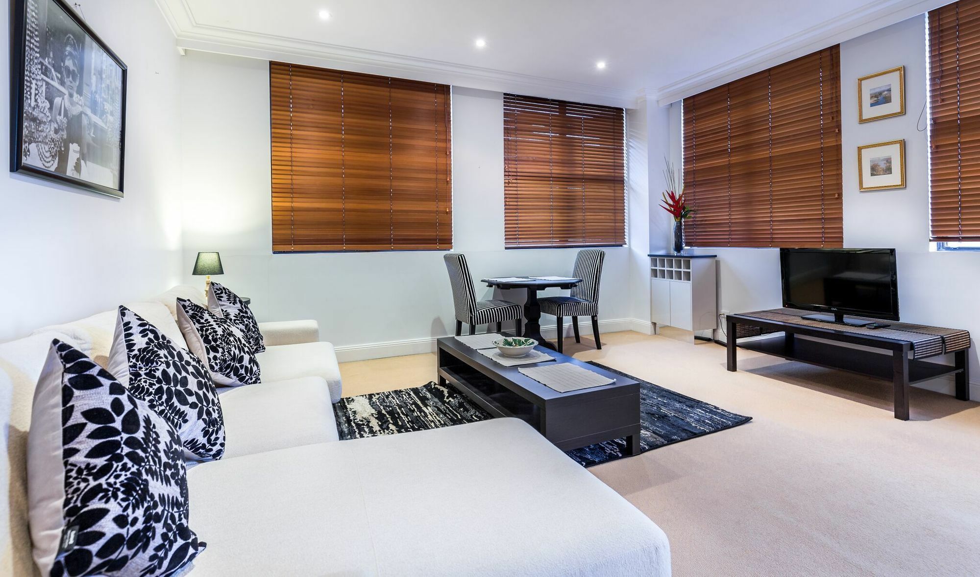 Апарт отель Nesuto Woolloomooloo Сидней Экстерьер фото
